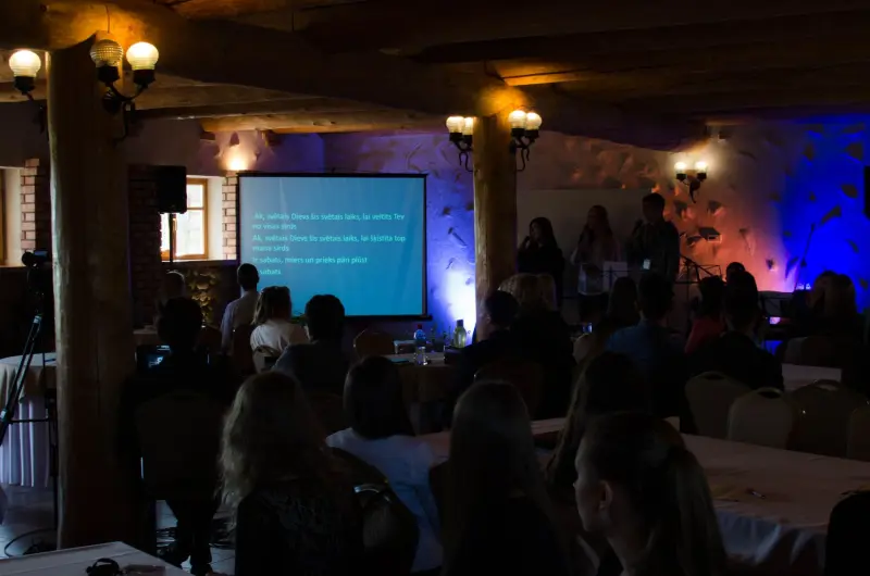 Jauniešu konference “Dievs ir labs”
