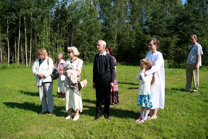 Kristības un bērnu svētīšana Olaines draudzē