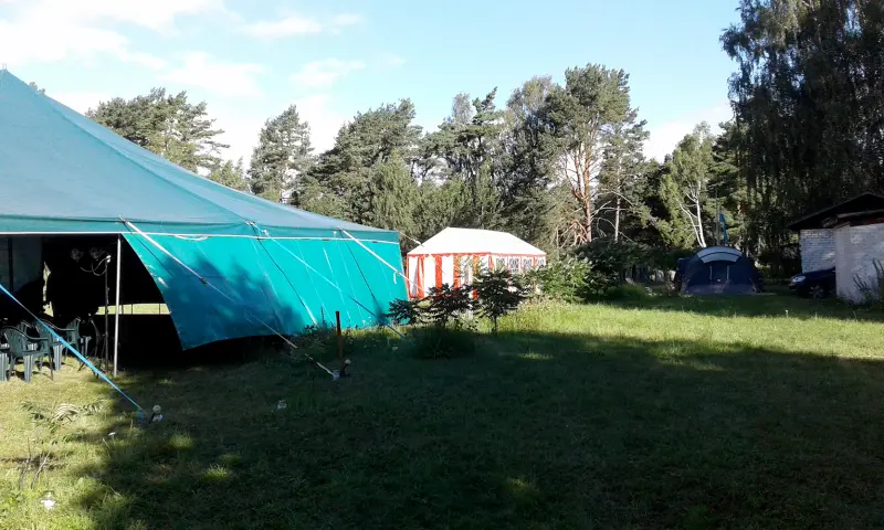 Lielā telts sanāksme Mazirbē