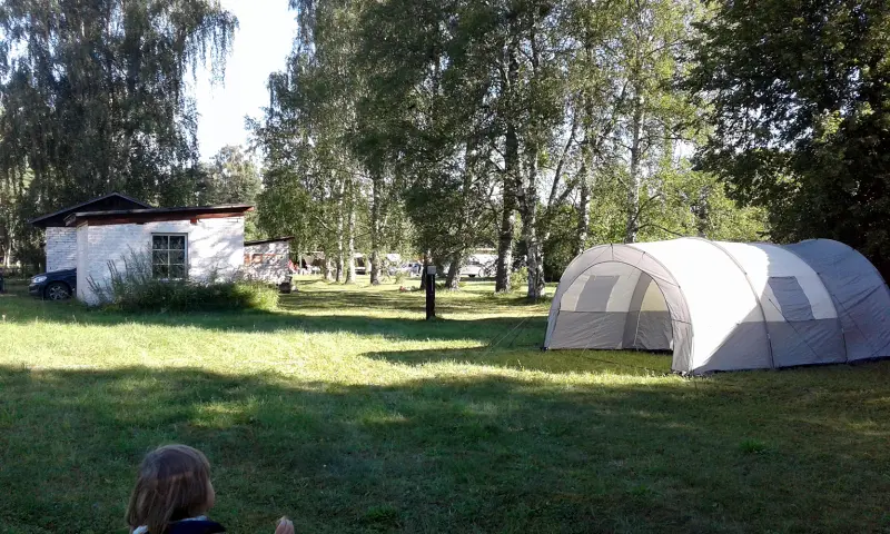 Lielā telts sanāksme Mazirbē