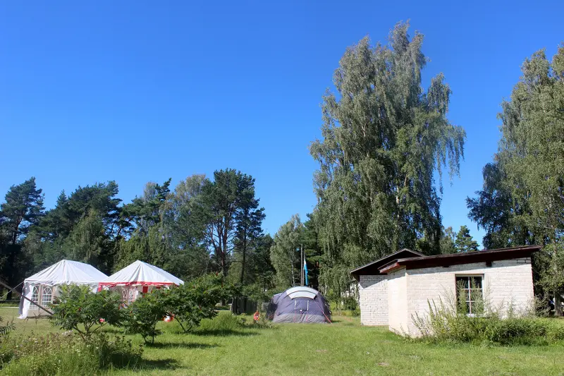 Lielā telts sanāksme Mazirbē