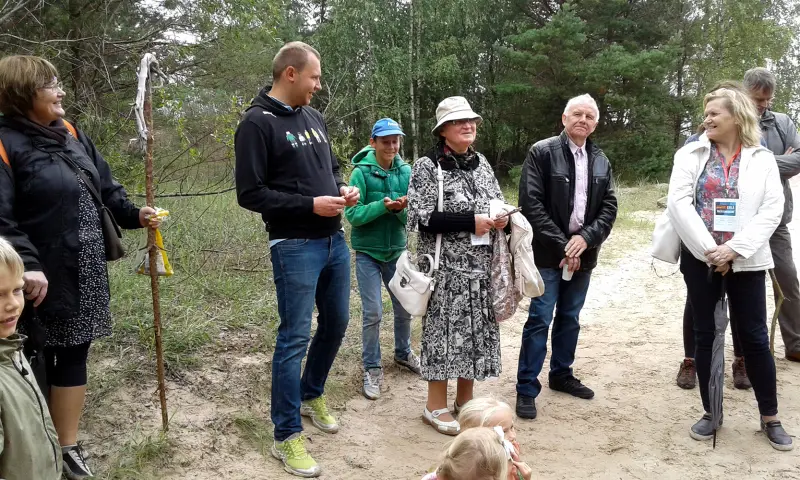 Lielā telts sanāksme Mazirbē