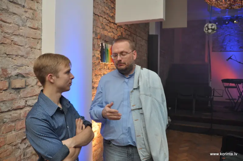 Korintas draudzei 10