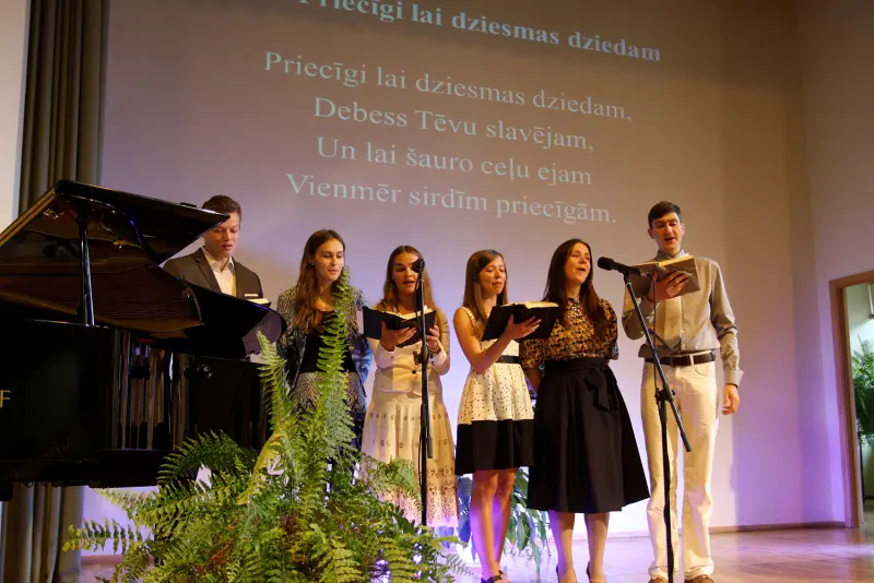 Jauniešu dievkalpojums Rīgas 1. draudzē