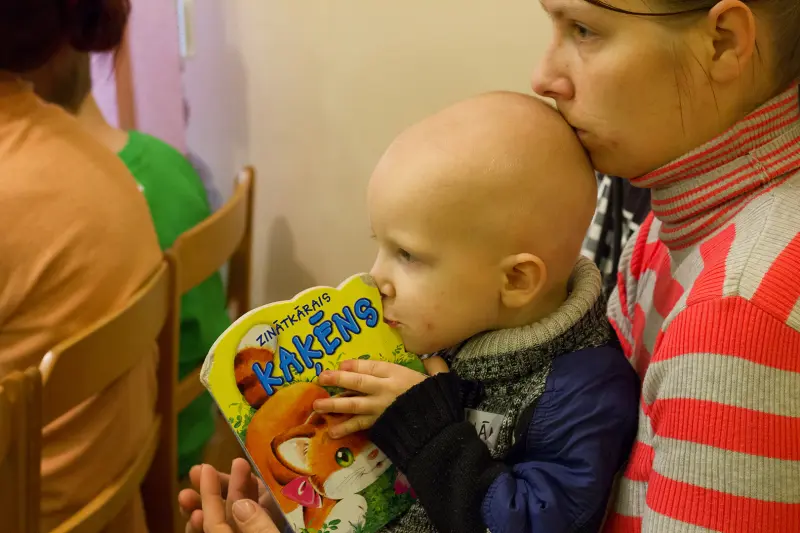 Labdarības pasākums ar ADRAs paciņām Tukuma draudzē