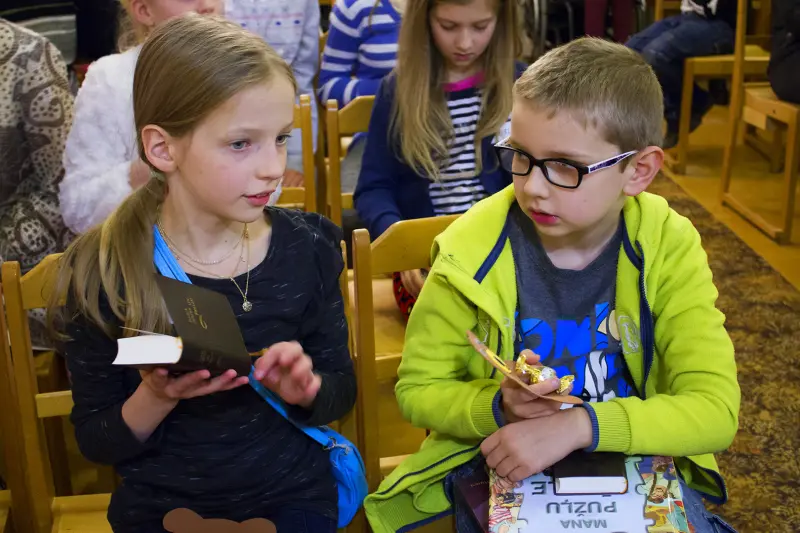 Labdarības pasākums ar ADRAs paciņām Tukuma draudzē