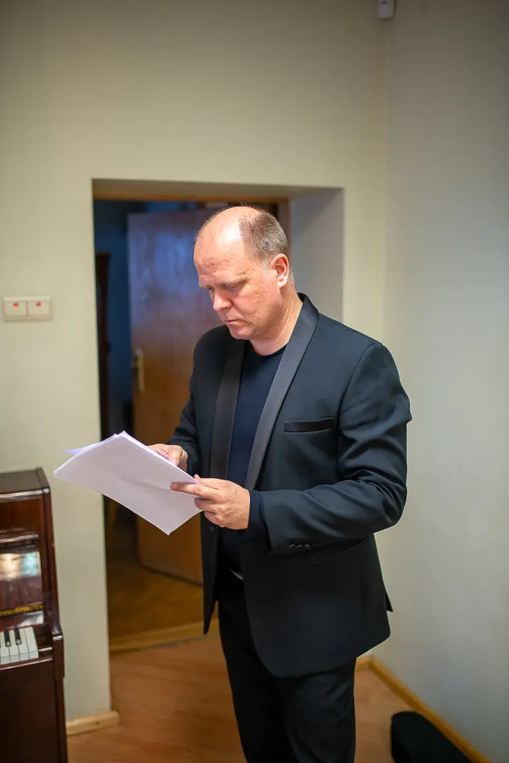 Dziesmu grāmatas atklāšana