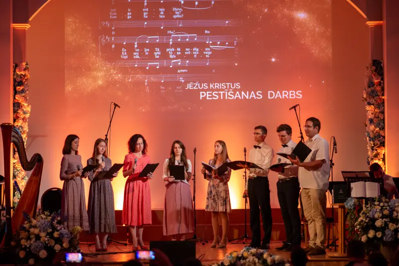 Dziesmu grāmatas atklāšana
