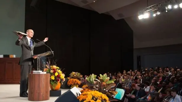 Adventistu prezidents aicina draudzes līderus palikt uzticīgiem Bībelei, pat ja tās mācība tiek traktēta kā politiski nekorekta.