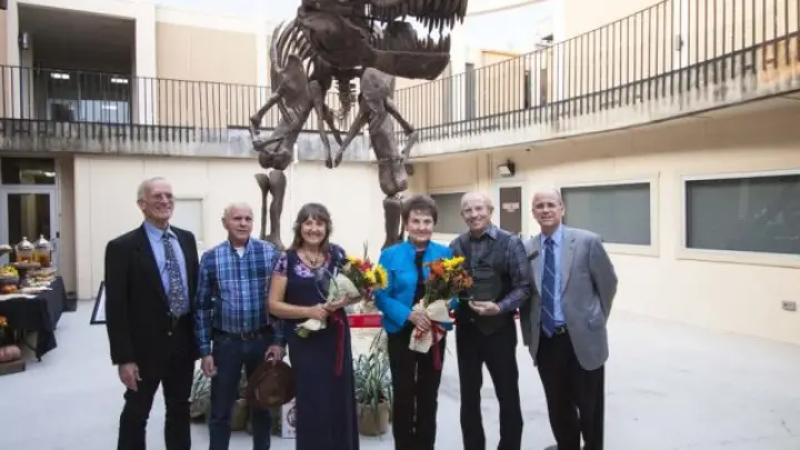 Dienvidrietumu Adventistu Universitāte atver dinozauru muzeju