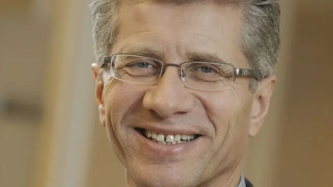 Reidars Kvinge pamet Norvēģijas ūnijas prezidenta amatu par labu evaņģelizācijai