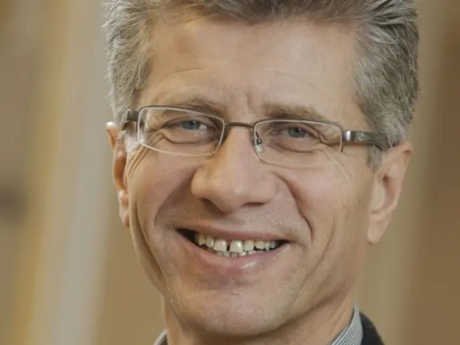 Reidars Kvinge pamet Norvēģijas ūnijas prezidenta amatu par labu evaņģelizācijai